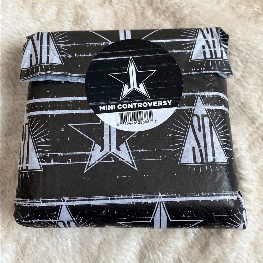 SOLD Brand New Mini Controversy Palette